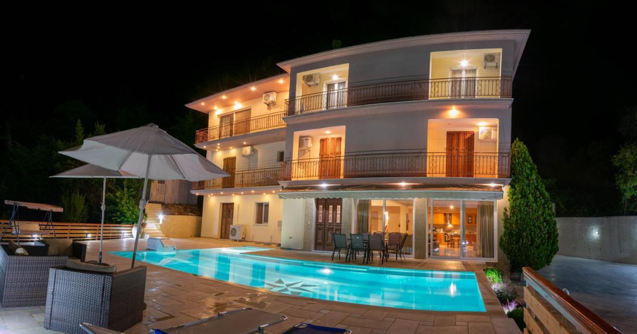 Petronas Villa Kariá 外观 照片